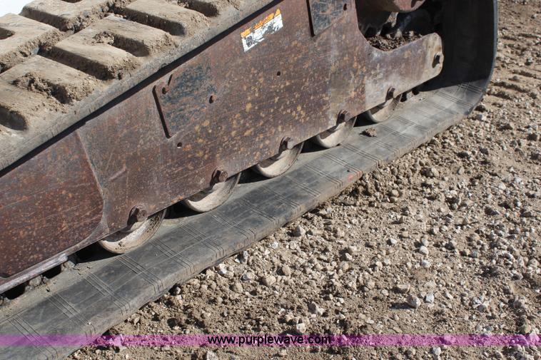 image for item K7146 2006 Bobcat T300 skid steer