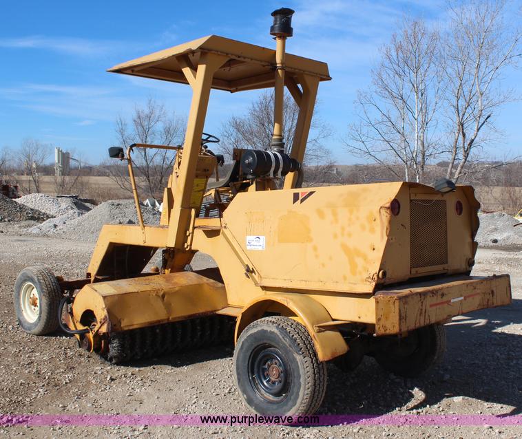 image for item K7147 Waldon 1000 sweeper