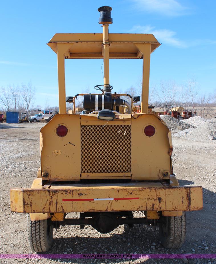 image for item K7147 Waldon 1000 sweeper