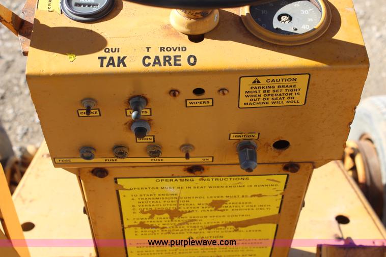 image for item K7147 Waldon 1000 sweeper