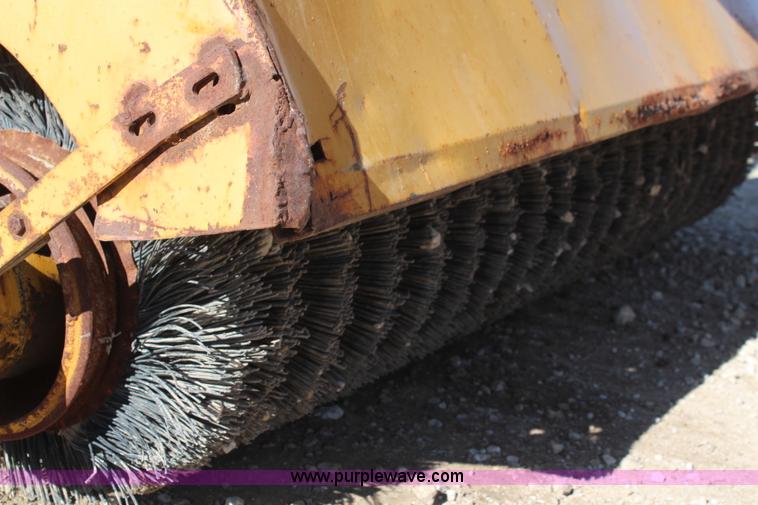 image for item K7147 Waldon 1000 sweeper