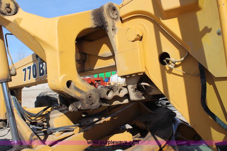 image for item K7148 1997 John Deere 770BH articulated motor grader