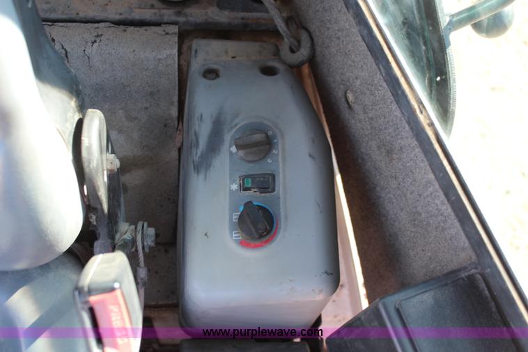 image for item K7149 2005 Bobcat 430HAG compact excavator