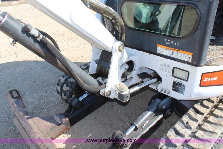 image for item K7149 2005 Bobcat 430HAG compact excavator