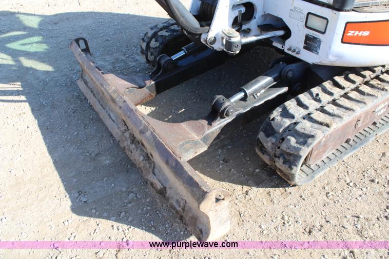 image for item K7149 2005 Bobcat 430HAG compact excavator