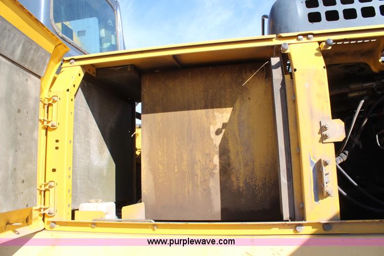 image for item K7150 2004 Komatsu PC300LC excavator