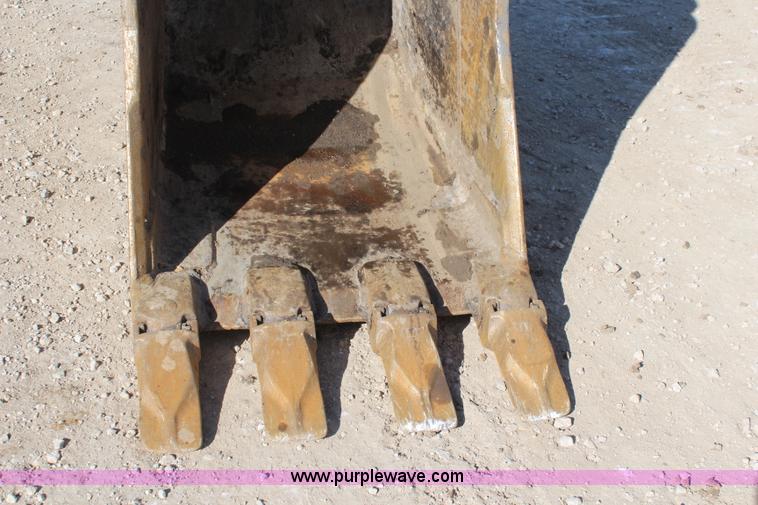 image for item K7150 2004 Komatsu PC300LC excavator