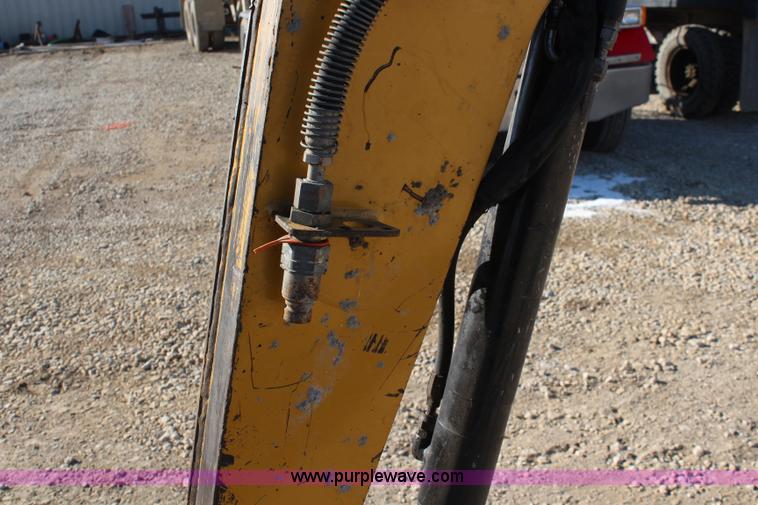 image for item K7157 2005 Caterpillar 302.5 compact excavator