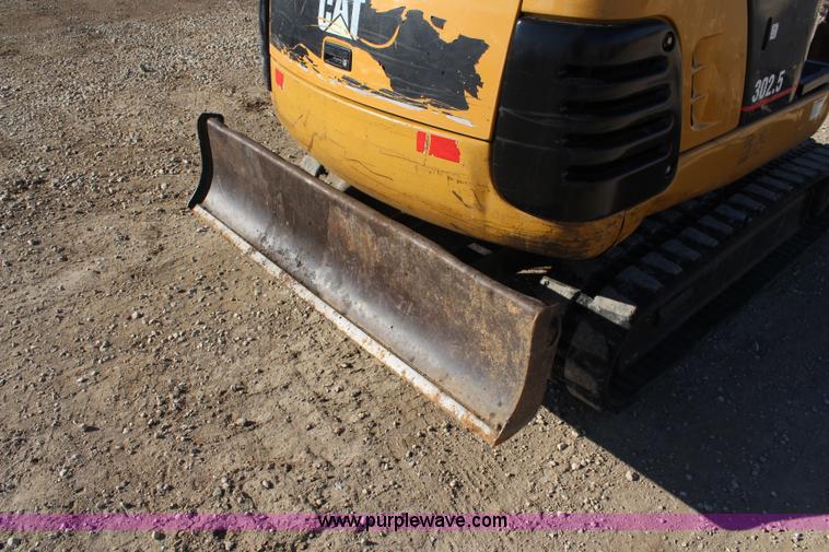image for item K7157 2005 Caterpillar 302.5 compact excavator