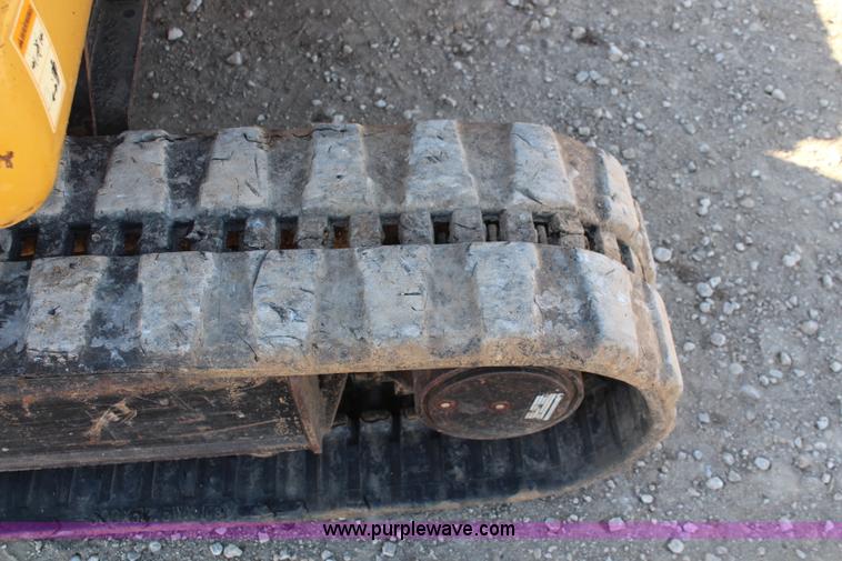 image for item K7157 2005 Caterpillar 302.5 compact excavator