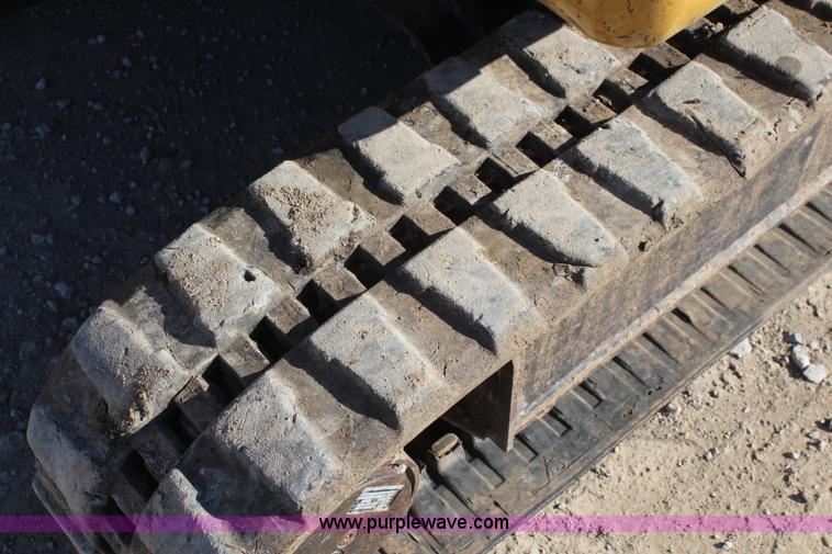 image for item K7157 2005 Caterpillar 302.5 compact excavator