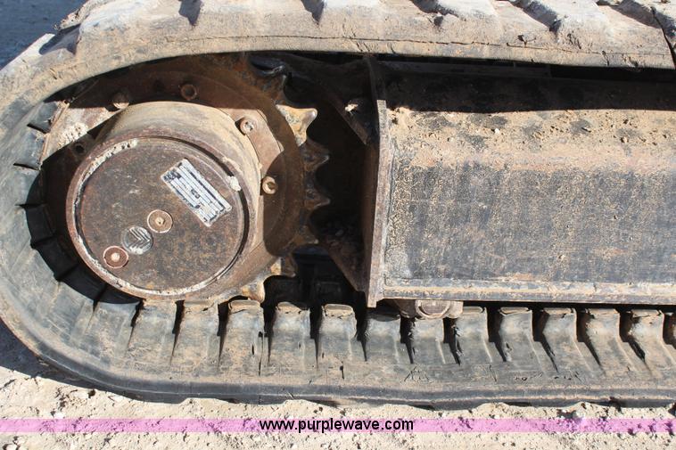 image for item K7157 2005 Caterpillar 302.5 compact excavator