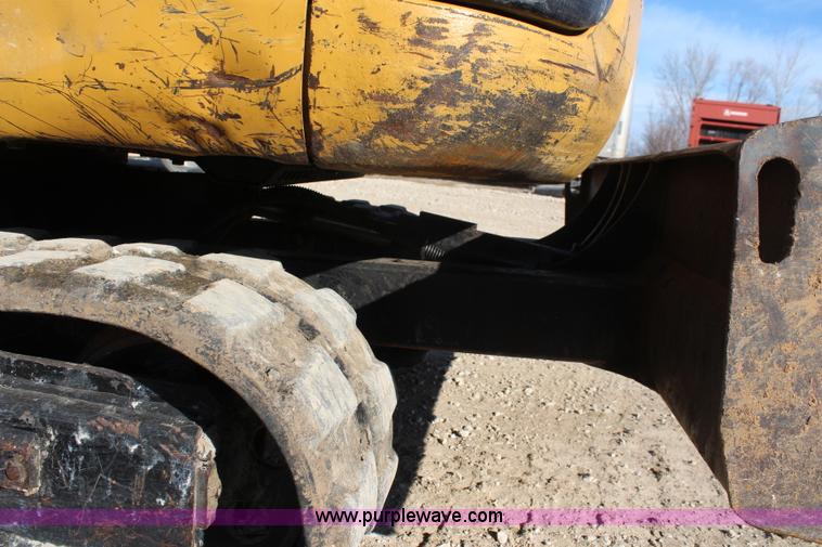 image for item K7157 2005 Caterpillar 302.5 compact excavator
