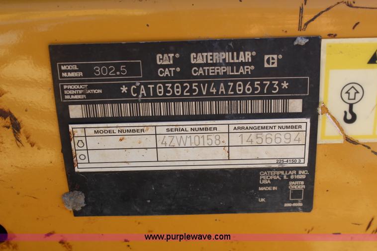 image for item K7157 2005 Caterpillar 302.5 compact excavator