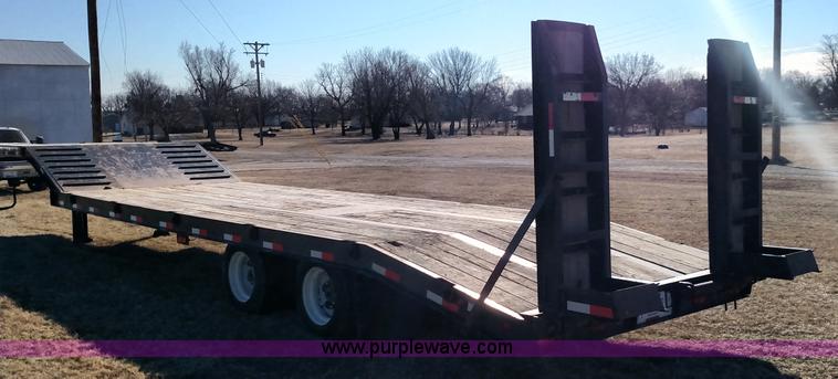 image for item L6646 2008 Kaufman equipment trailer