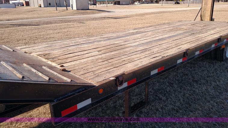 image for item L6646 2008 Kaufman equipment trailer