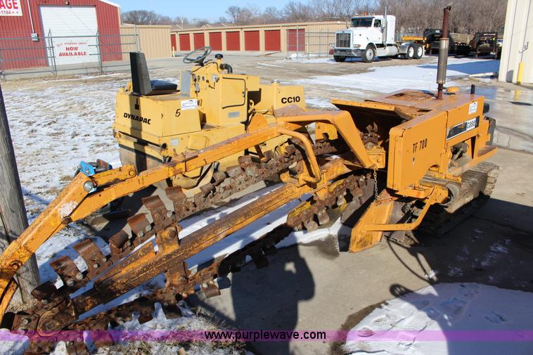 image for item L6661 Case Davis TF700 trencher