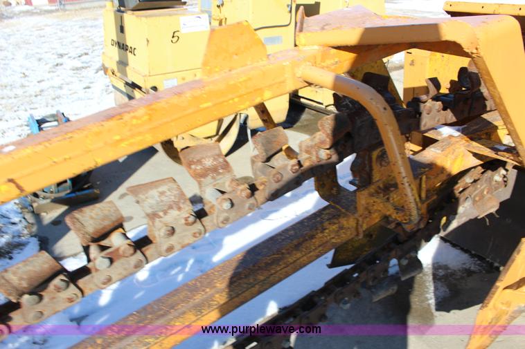 image for item L6661 Case Davis TF700 trencher