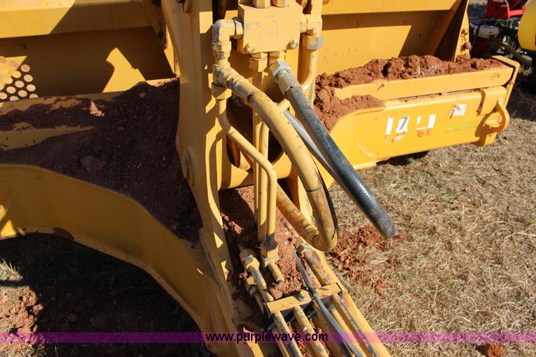 image for item L6673 John Deere 1510C scraper