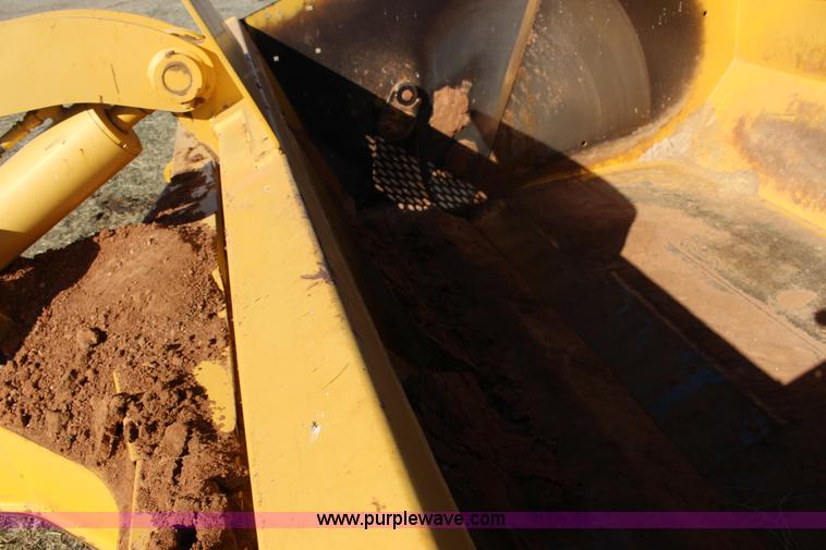 image for item L6673 John Deere 1510C scraper