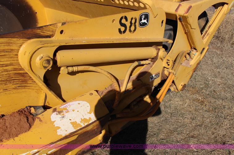 image for item L6673 John Deere 1510C scraper