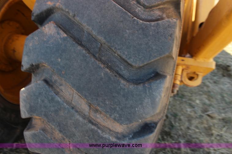 image for item L6673 John Deere 1510C scraper