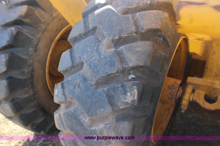 image for item L6673 John Deere 1510C scraper