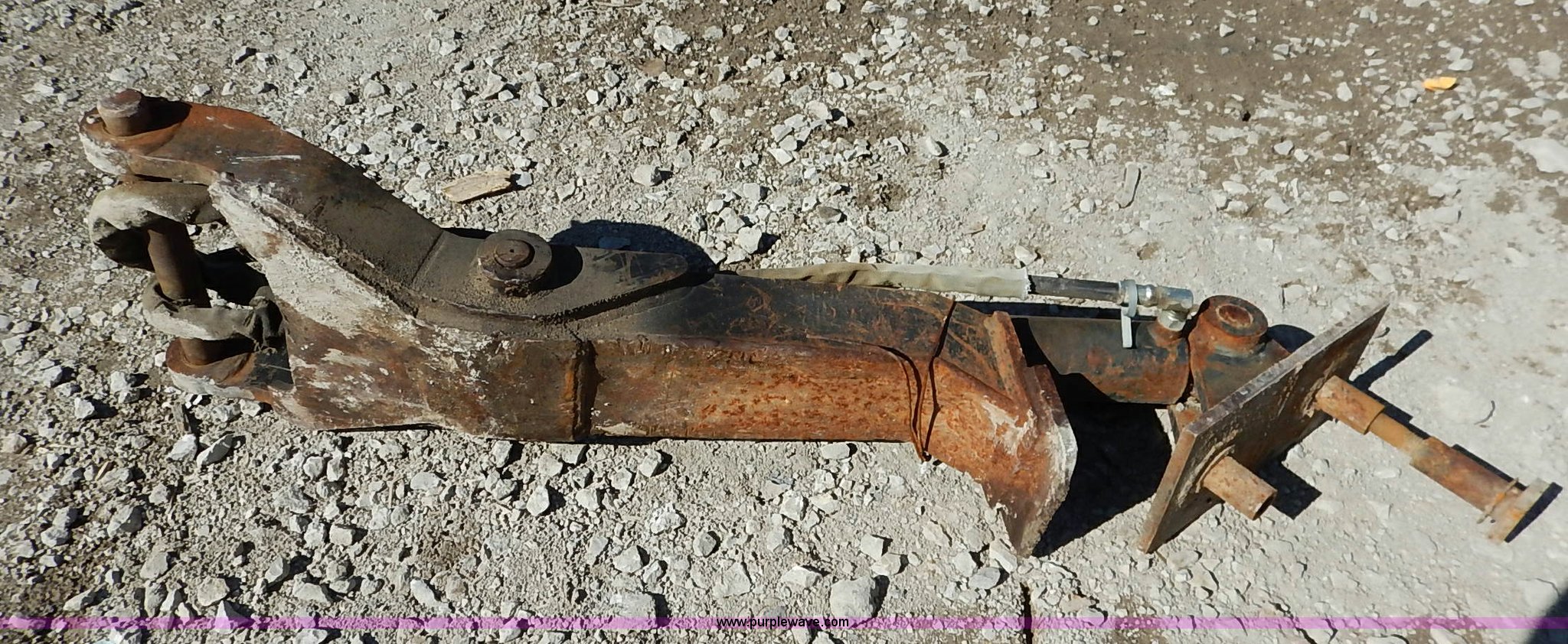 Case 580 hydraulic backhoe thumb in Kansas City, KS Item AV9518 sold