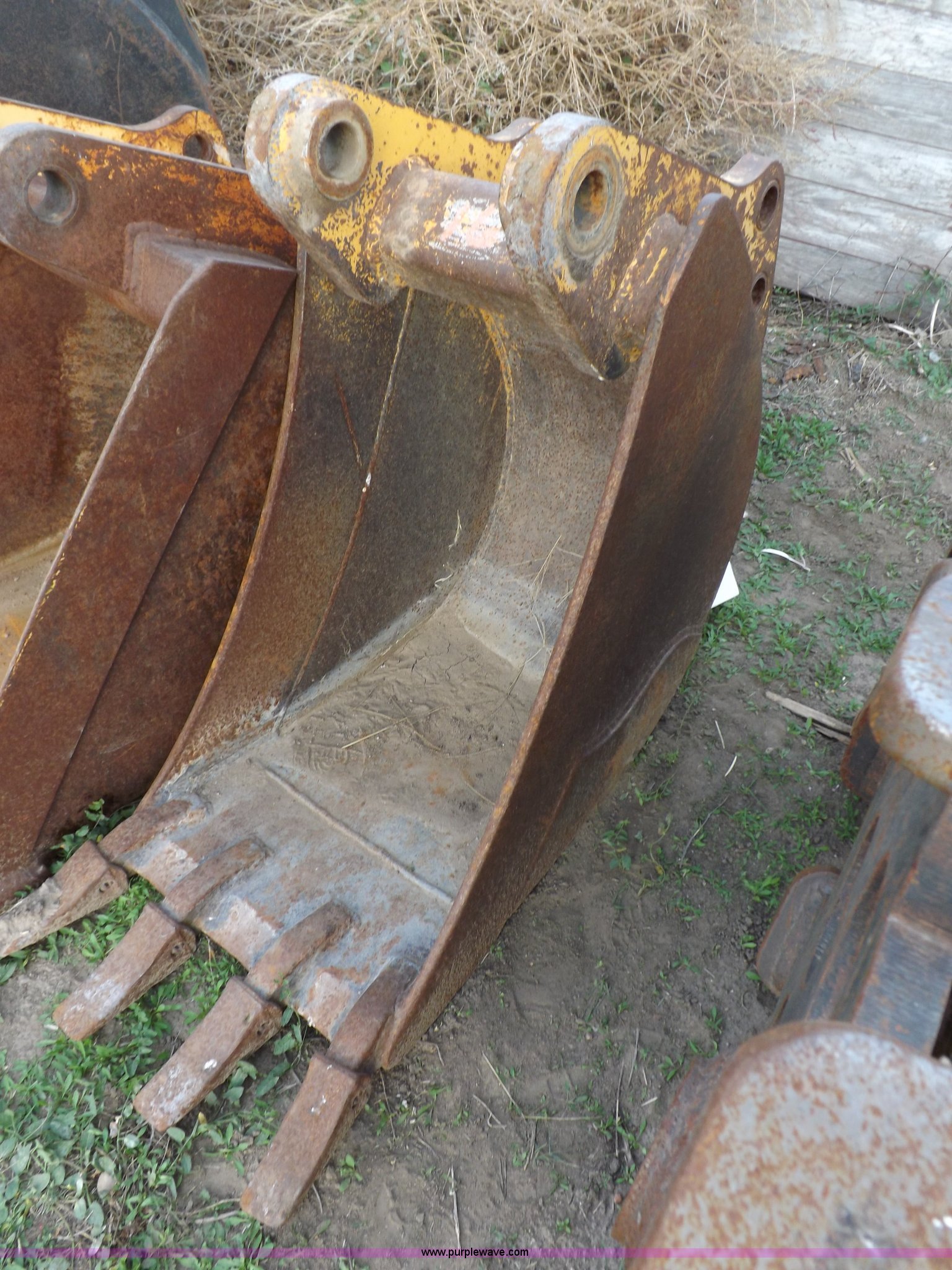 John Deere backhoe bucket in Garden City, KS Item K3006 sold Purple