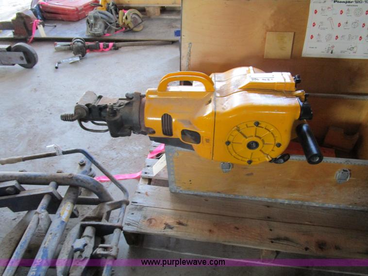 image for item BA9383 1997 Poinjar 120 drill