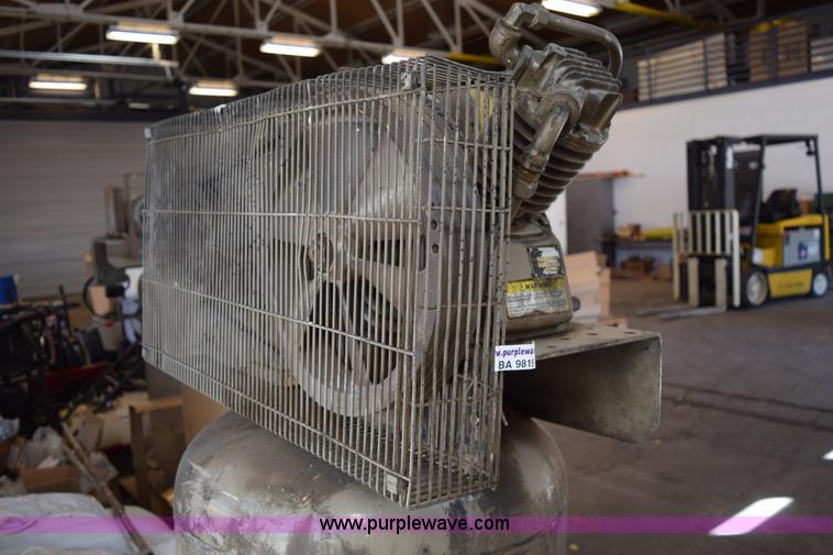 image for item BA9819 1994 Wayne TRU5N air compressor