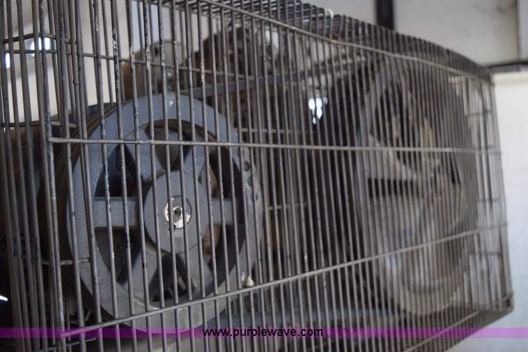 image for item BA9819 1994 Wayne TRU5N air compressor