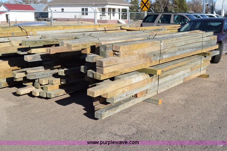 image for item BA9835 (146) wood posts