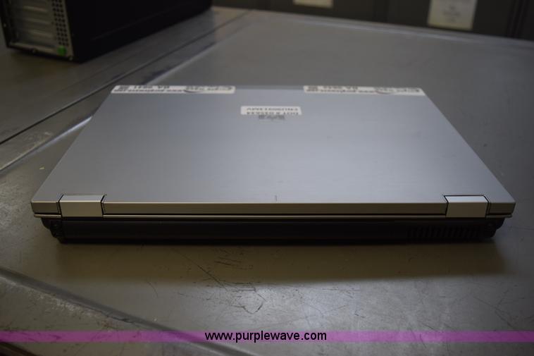 image for item BA9841 (4) HP 8730W laptop computers
