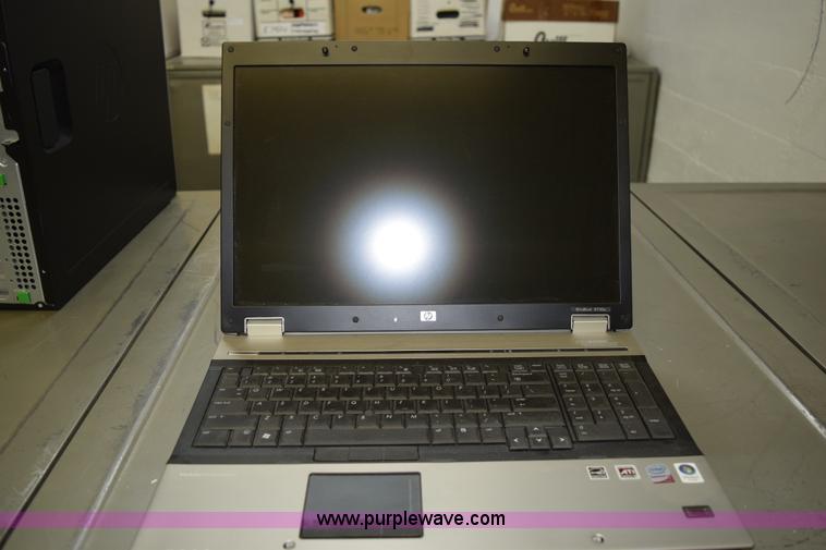 image for item BA9841 (4) HP 8730W laptop computers