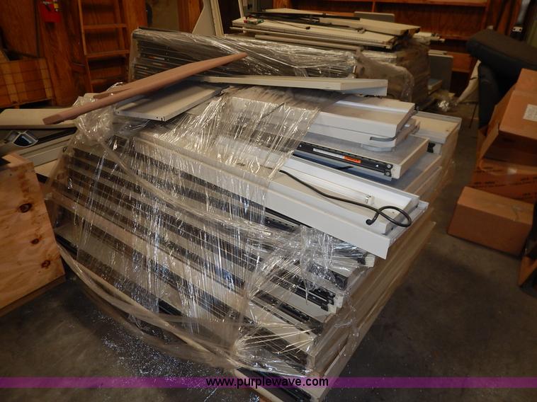 image for item BC9674 Assorted Herman Miller furniture