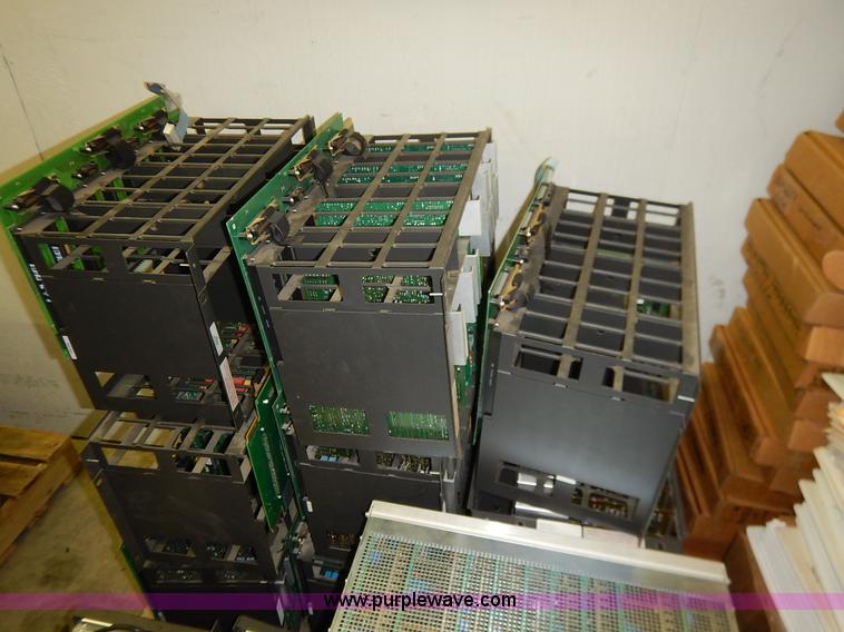 image for item BC9680 Assorted radio equipment