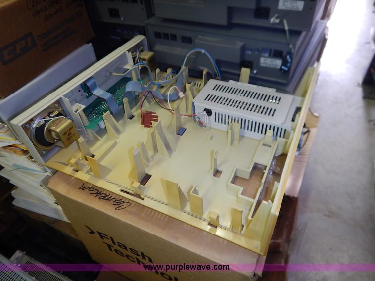 image for item BC9680 Assorted radio equipment