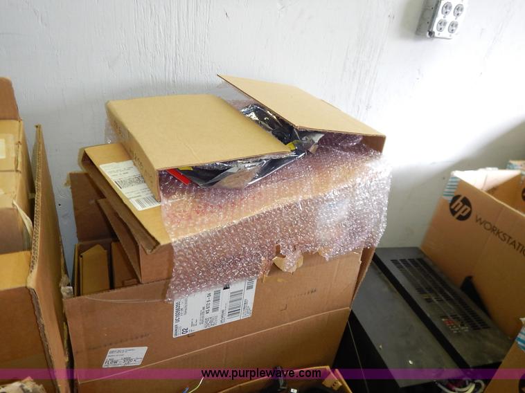 image for item BC9680 Assorted radio equipment