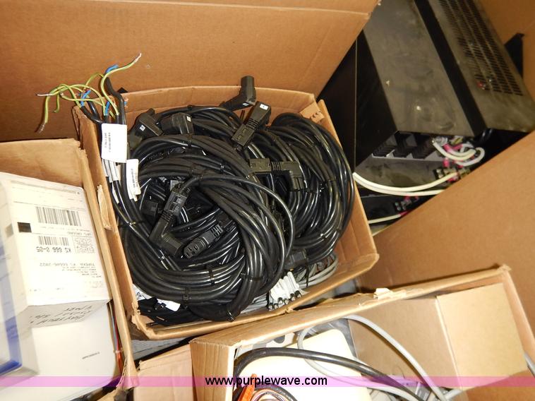 image for item BC9680 Assorted radio equipment