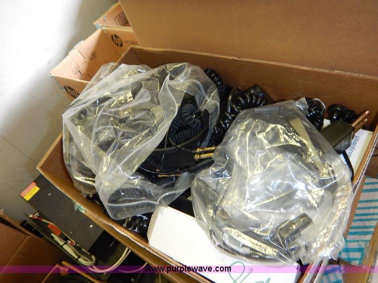 image for item BC9680 Assorted radio equipment