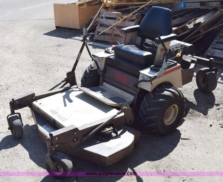 image for item BM9887 2001 Grasshopper 618 riding lawn mower