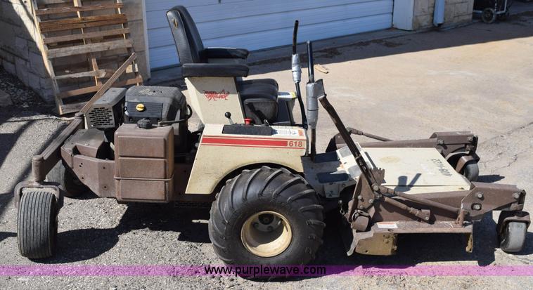 image for item BM9887 2001 Grasshopper 618 riding lawn mower