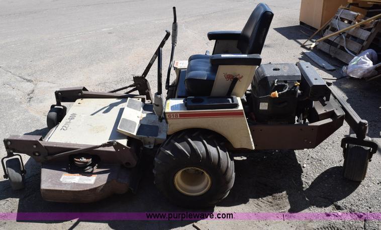 image for item BM9887 2001 Grasshopper 618 riding lawn mower