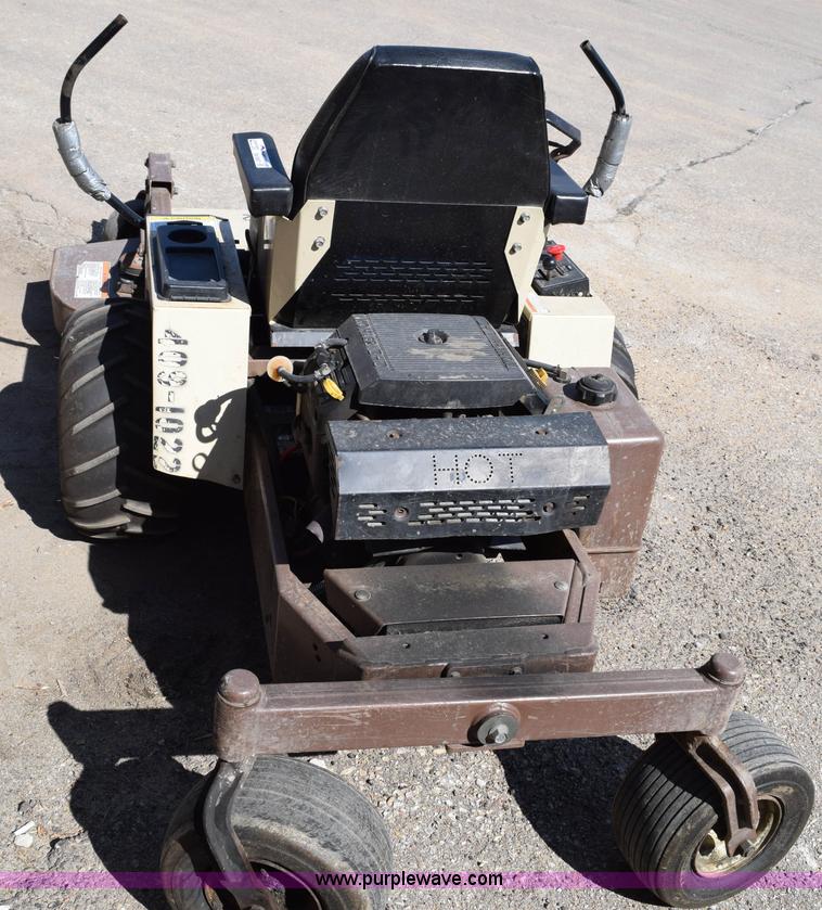 image for item BM9887 2001 Grasshopper 618 riding lawn mower