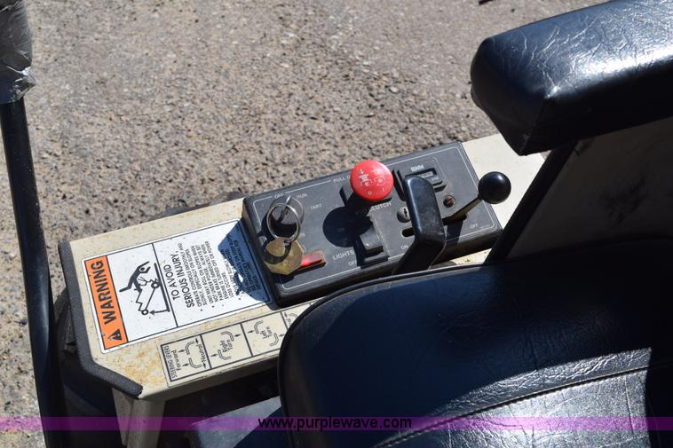 image for item BM9887 2001 Grasshopper 618 riding lawn mower