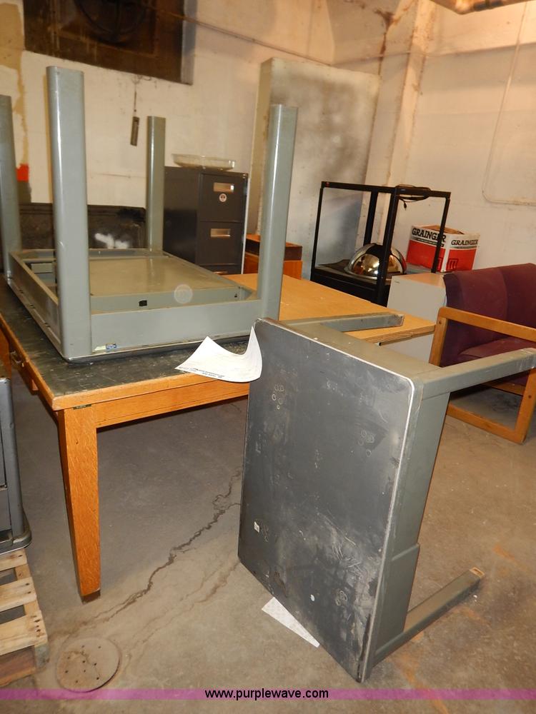 image for item BM9890 (7) assorted computer tables