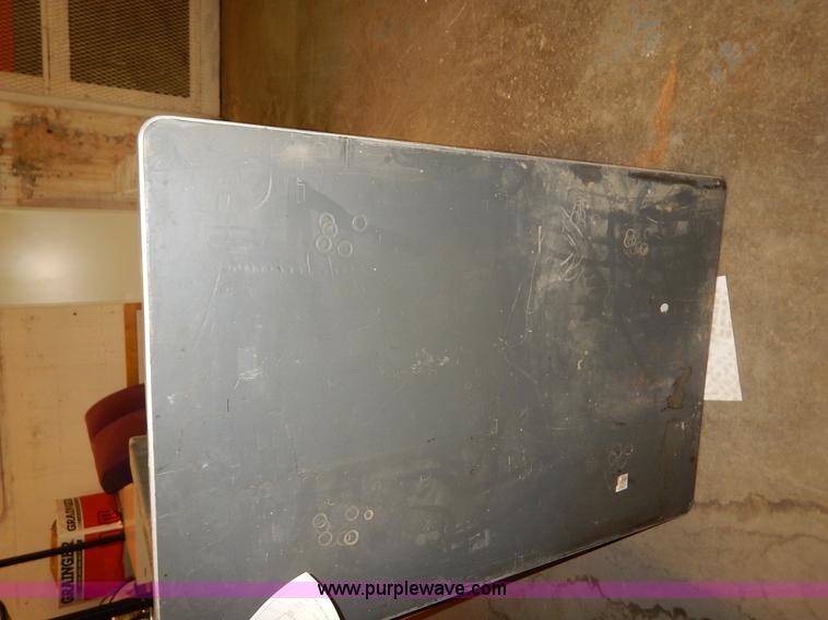 image for item BM9890 (7) assorted computer tables