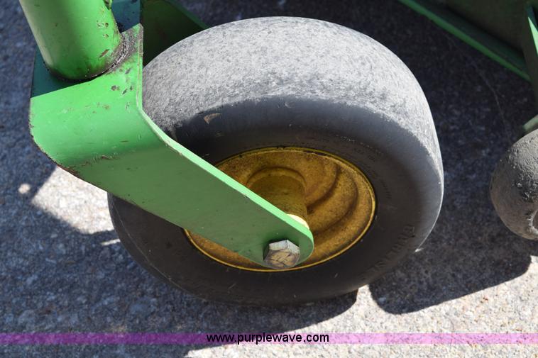 image for item BM9899 2003 John Deere 717 riding lawn mower