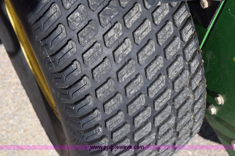 image for item BM9899 2003 John Deere 717 riding lawn mower